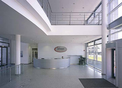 Infineon Competence Center_Verwaltung Villach_Foyer Tröger Architekten München 4/5